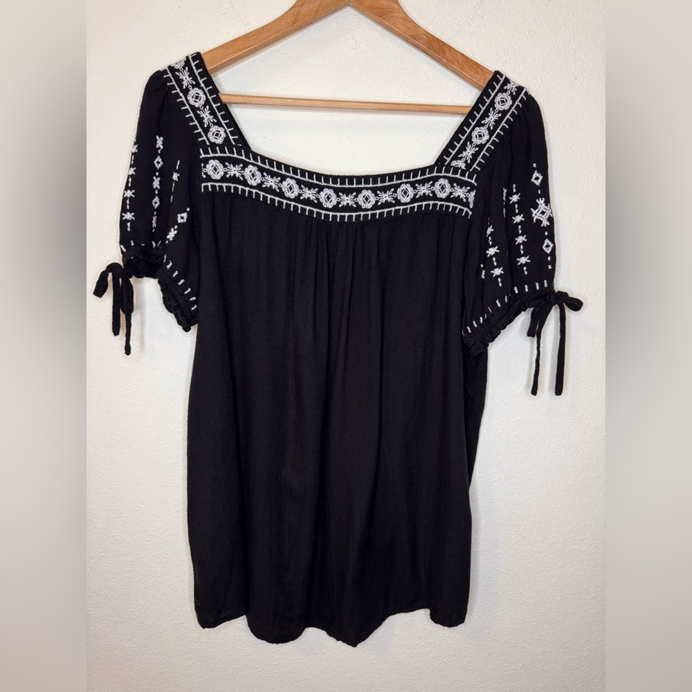 Westport Black Blouse with White Embroidery - Picture 2 of 6